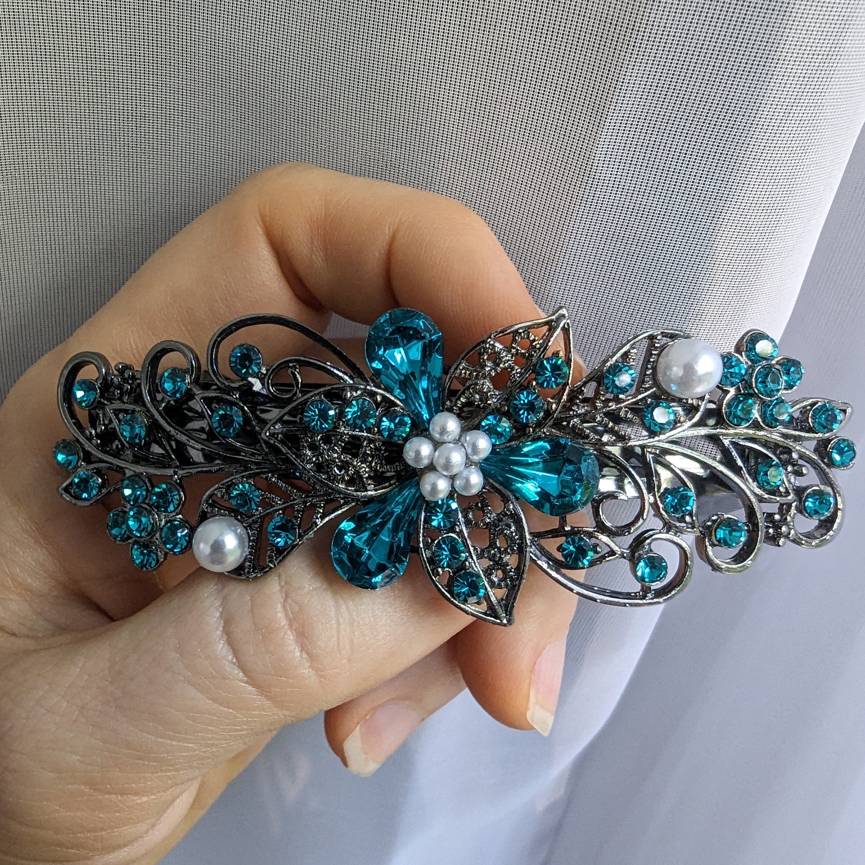 High Quality Swarovski Teal (Blue Zircon) Floral Crystal  display picture 1