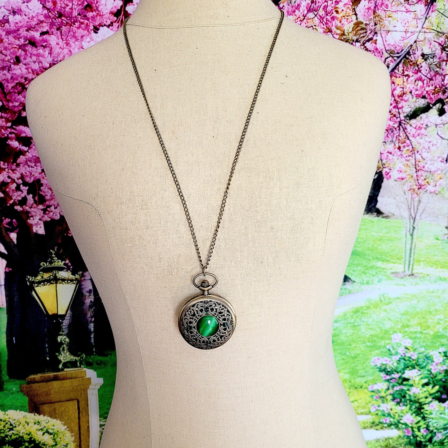 Vintage Quartz Pocket Watch Necklace with Emerald Swarovski Crystals, Vintage Pocket Watch, Vintage Jewelry