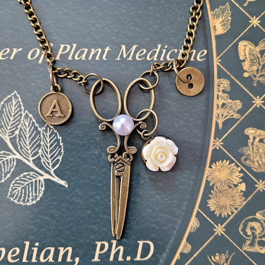 Vintage Scissors Necklace with Personalized Initial, Sewing Jewelry, Gift for Sewers, Steampunk Jewelry, Monogram jewelry