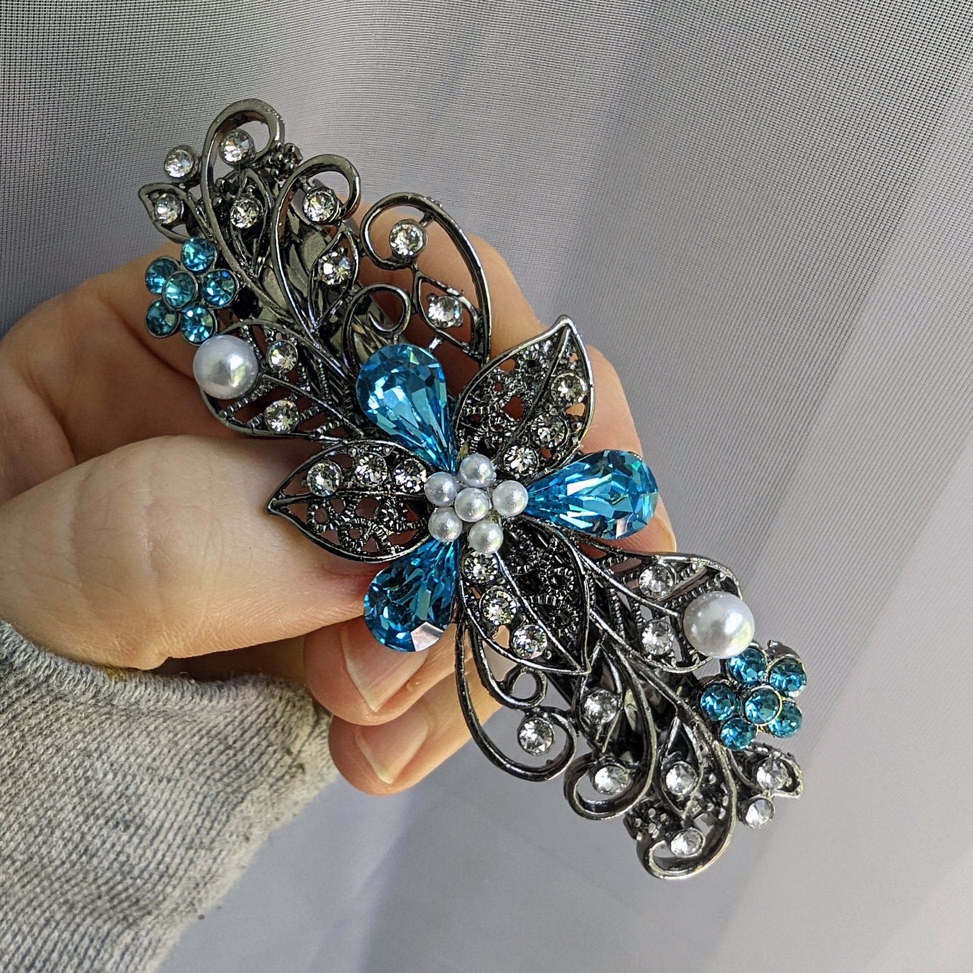 Swarovski Aquamarine Floral Crystal Hair Clips, Fancy Hair Barrettes, Bridal Hair Accessories, Hair Barrettes for Thick Hair, Vintage Jewelry, Elven Jewelry, Wedding Jewelry