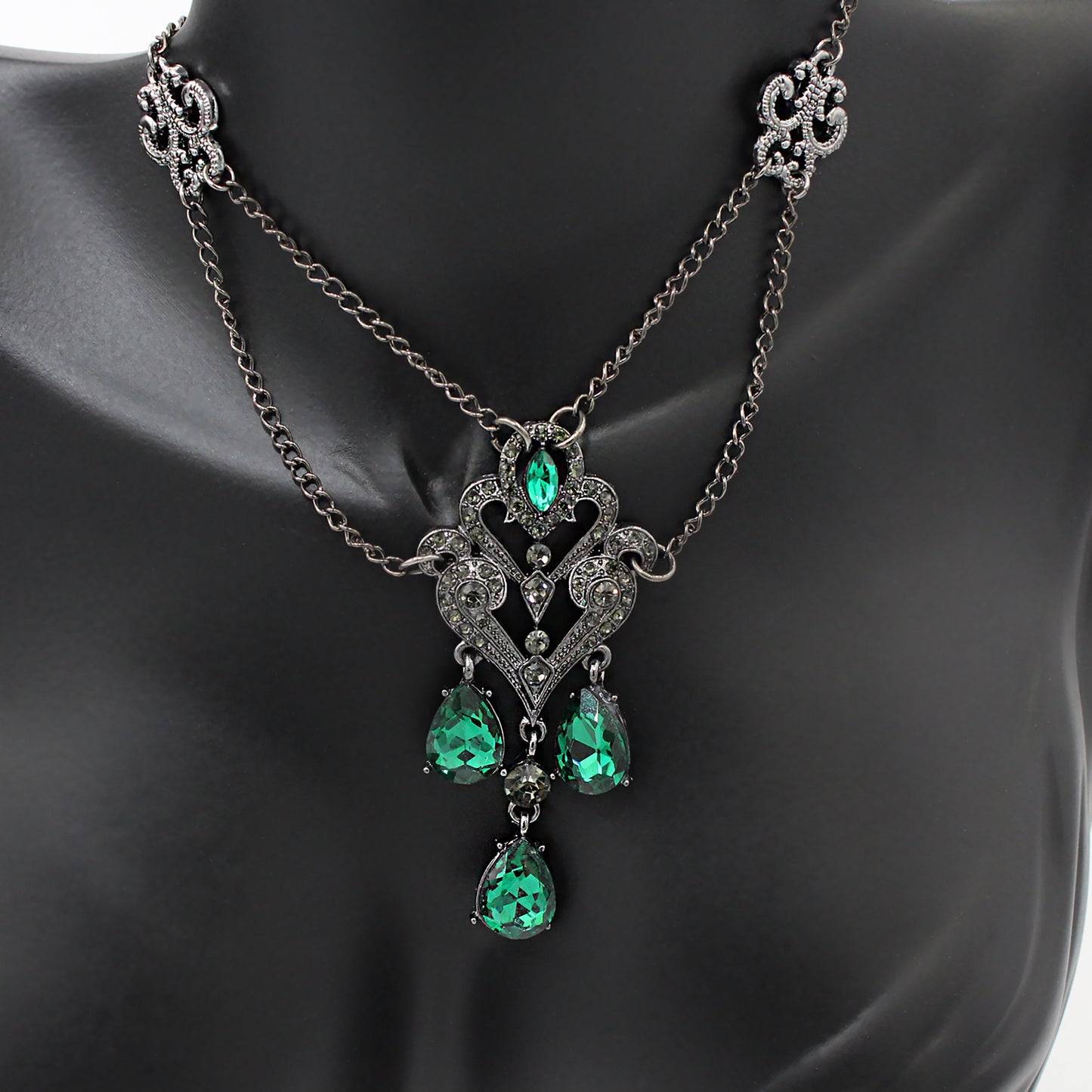 Vintage Crystal Chandelier Necklace with Emerald Rhinestones, Vintage Jewelry, Gothic Jewelry