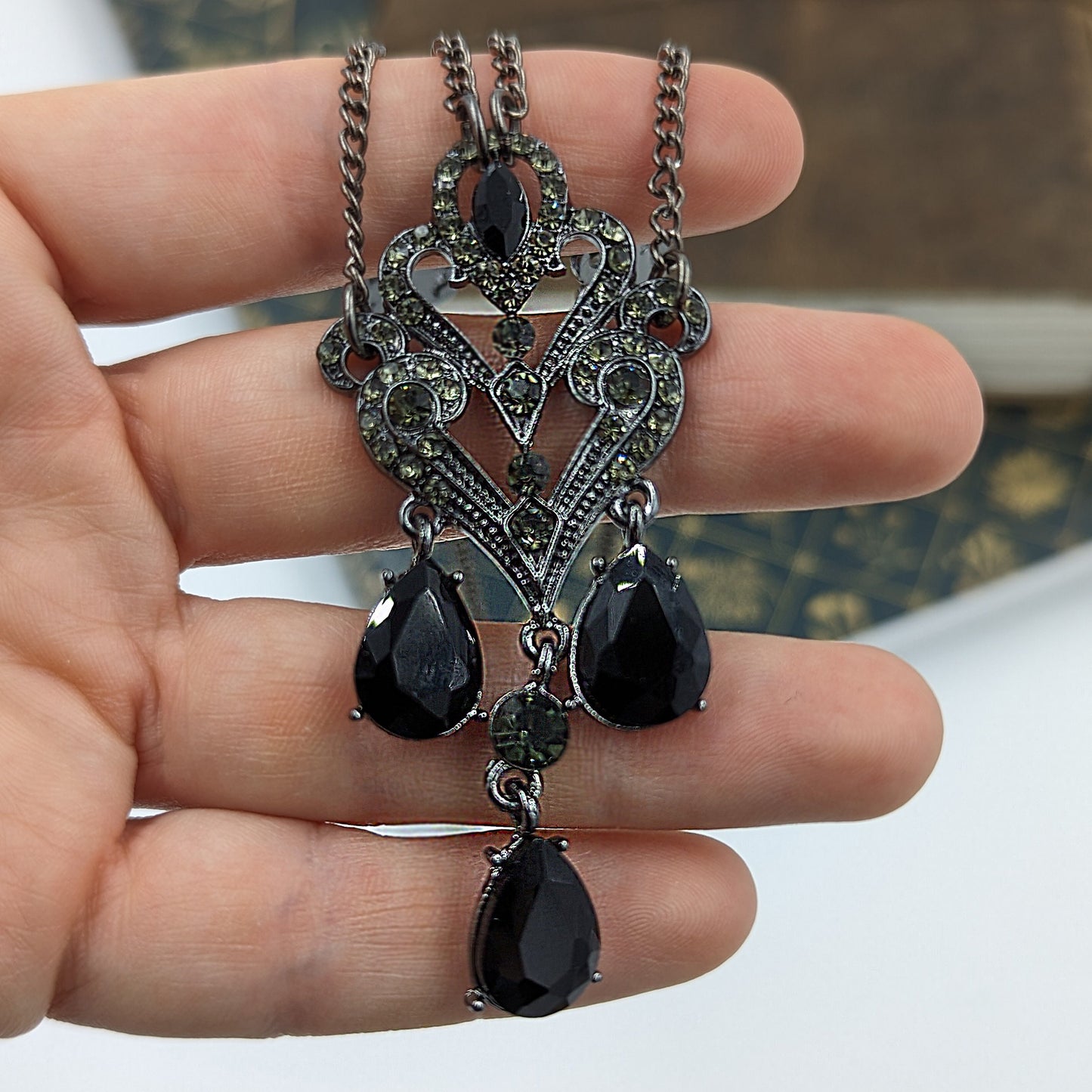Vintage Crystal Necklace with Black Rhinestones, Vintage Jewelry, Gothic Jewelry