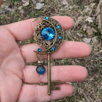 Celestial Moon Key Necklace – Fantasy Fairycore Jewelry with Blue Crystals