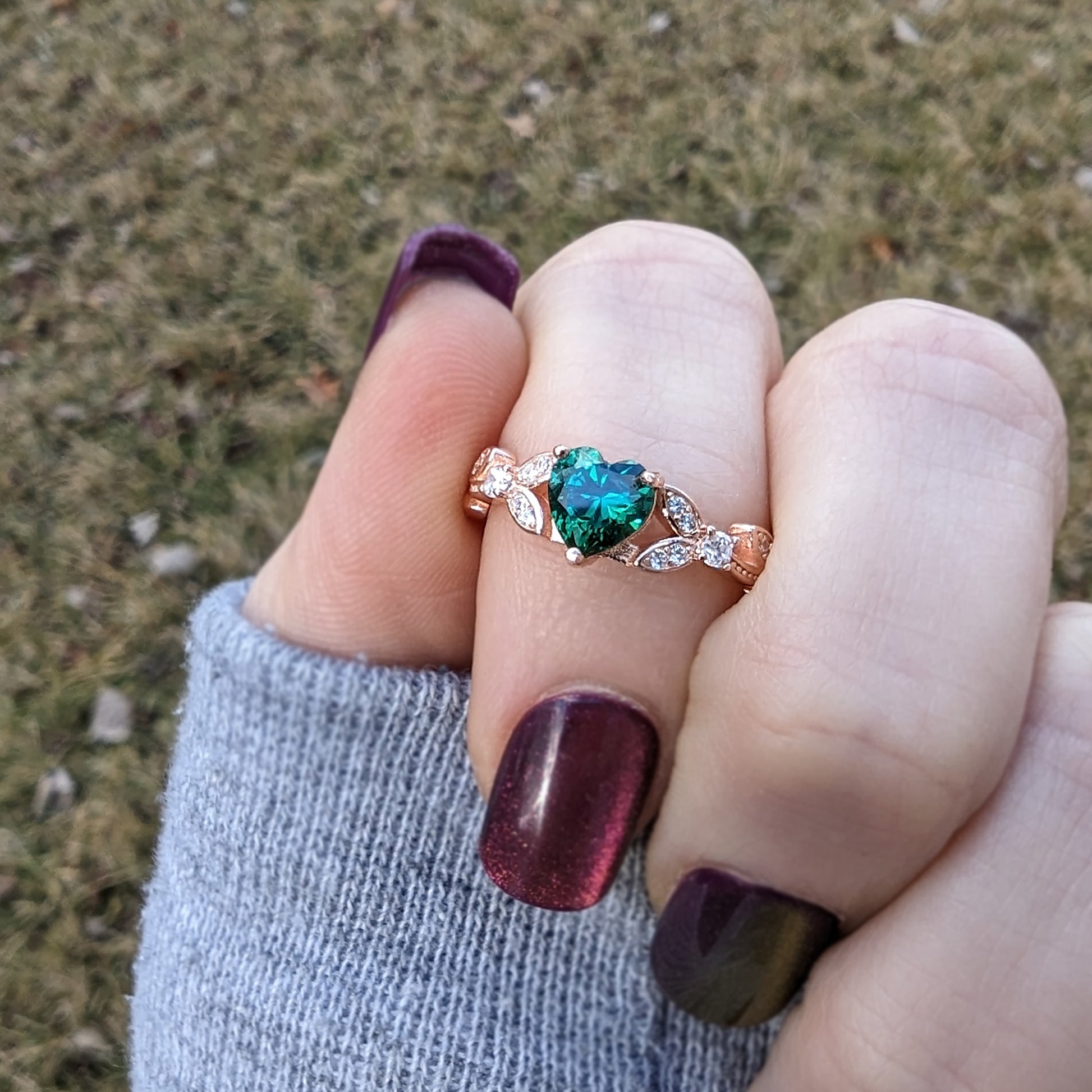 emerald engagement rings in rose gold, heart shaped rings, bridal jewelry jewelry, emerald rings engagement