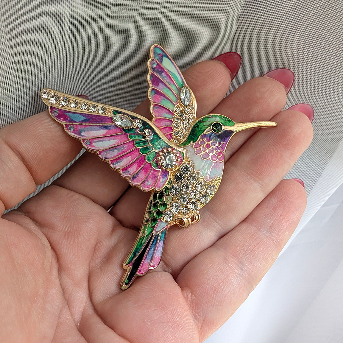 Hummingbird brooch pin with rhinestones