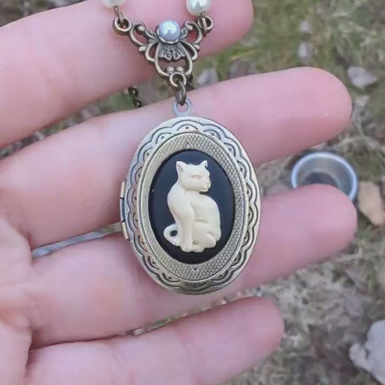 Vintage Cat Cameo Locket Necklace, Cat Lover Gift, Cat Jewelry