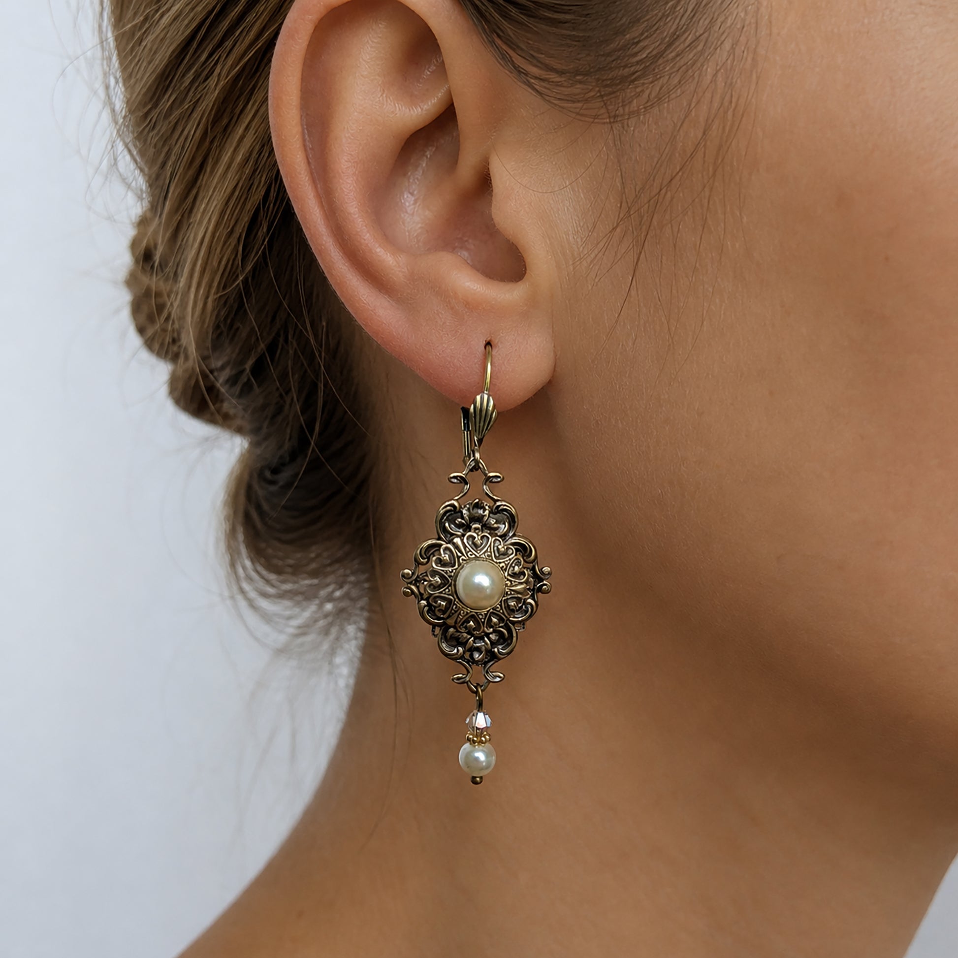 Vintage Brass Antique Gold Pearl and Crystal Victorian Dangle Earrings.  Bridal Swarovski Jewelry