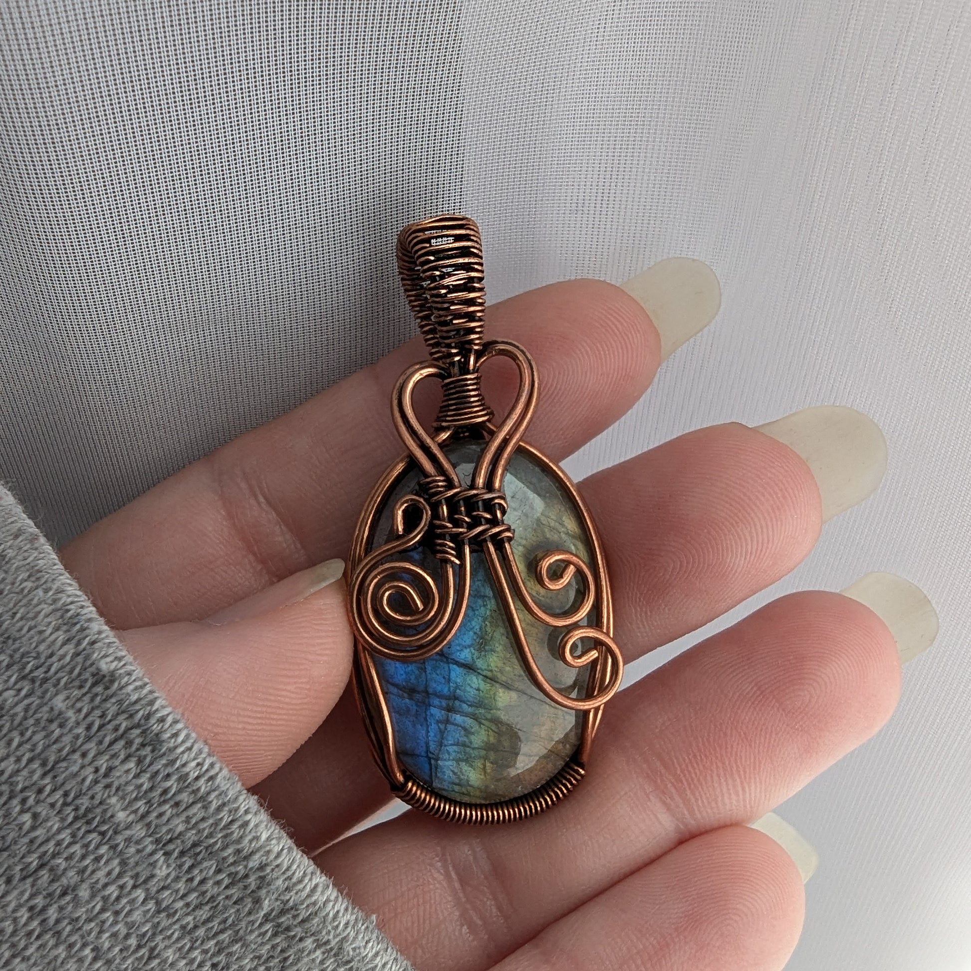 Wire Wrapped Natural Rainbow Labradorite Moonstone Pendant, Hand crafted jewellry